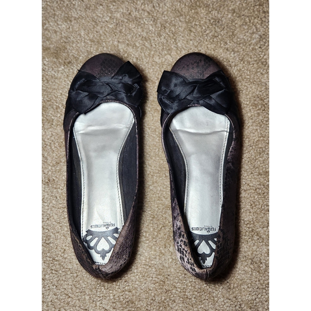 Black Bow Flats